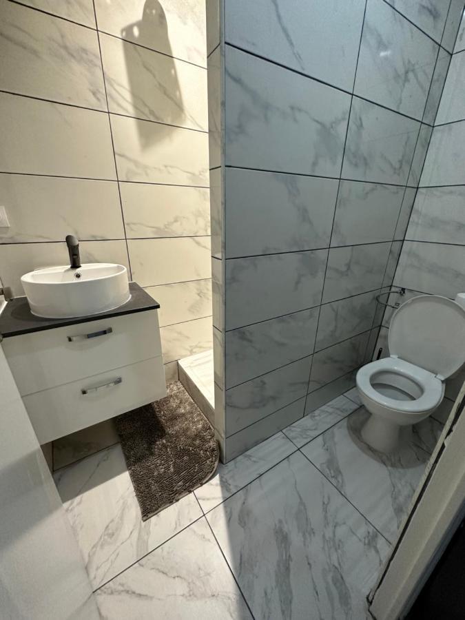 Appartement Mignon ลิวรี-การ์กอง ภายนอก รูปภาพ