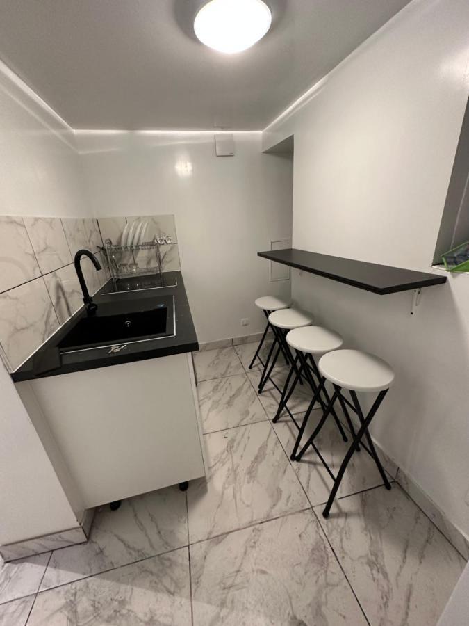 Appartement Mignon ลิวรี-การ์กอง ภายนอก รูปภาพ