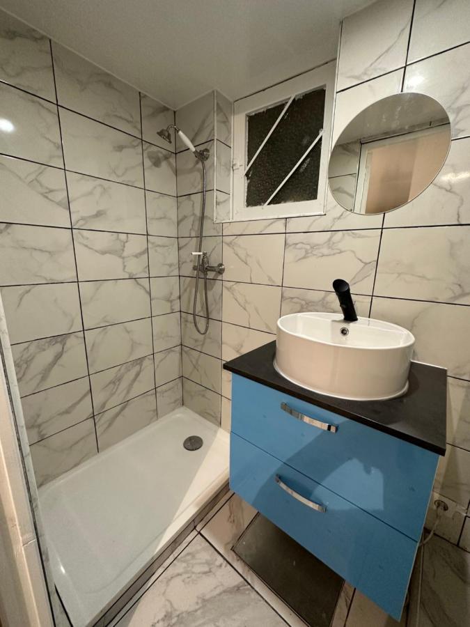 Appartement Mignon ลิวรี-การ์กอง ภายนอก รูปภาพ